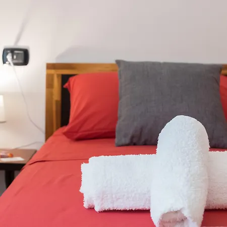 Tiffany Sferracavallo 4*