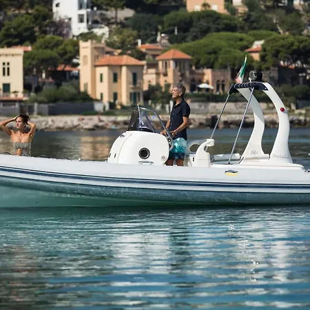 Tiffany Sferracavallo B&B 3*